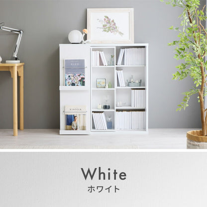 本棚 幅90cm スライド本棚 ディスプレイラック フラップ扉 木目調 可動棚 大容量 収納棚 扉付き コミックラック シェルフ おしゃれ リビング 一人暮らし コミック 文庫本 絵本 CD DVD A4